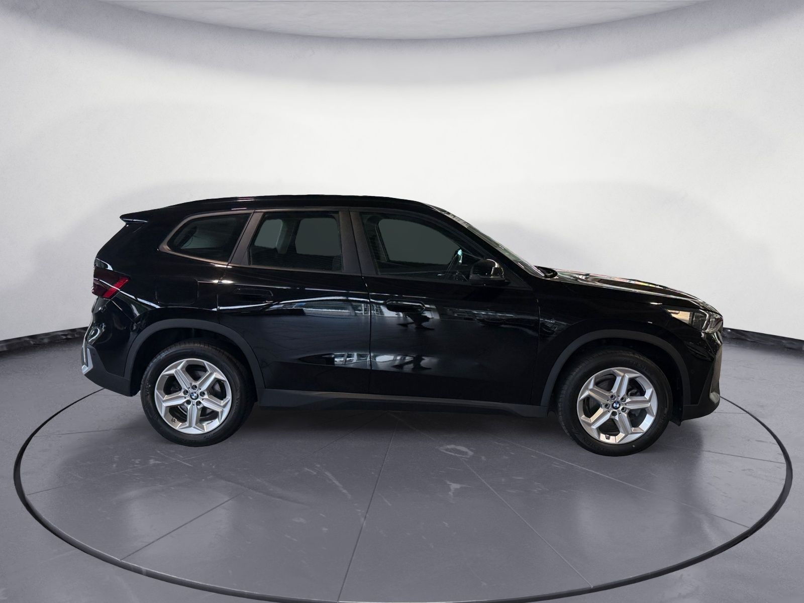 BMW X1 xDrive20d - Samsaru's Car Outlet