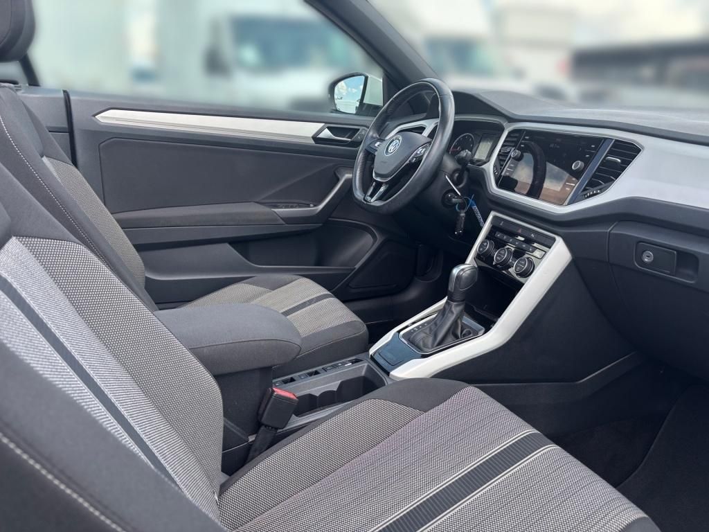 Volkswagen T-Roc 1.5 TSI Style - Samsaru's Car Outlet