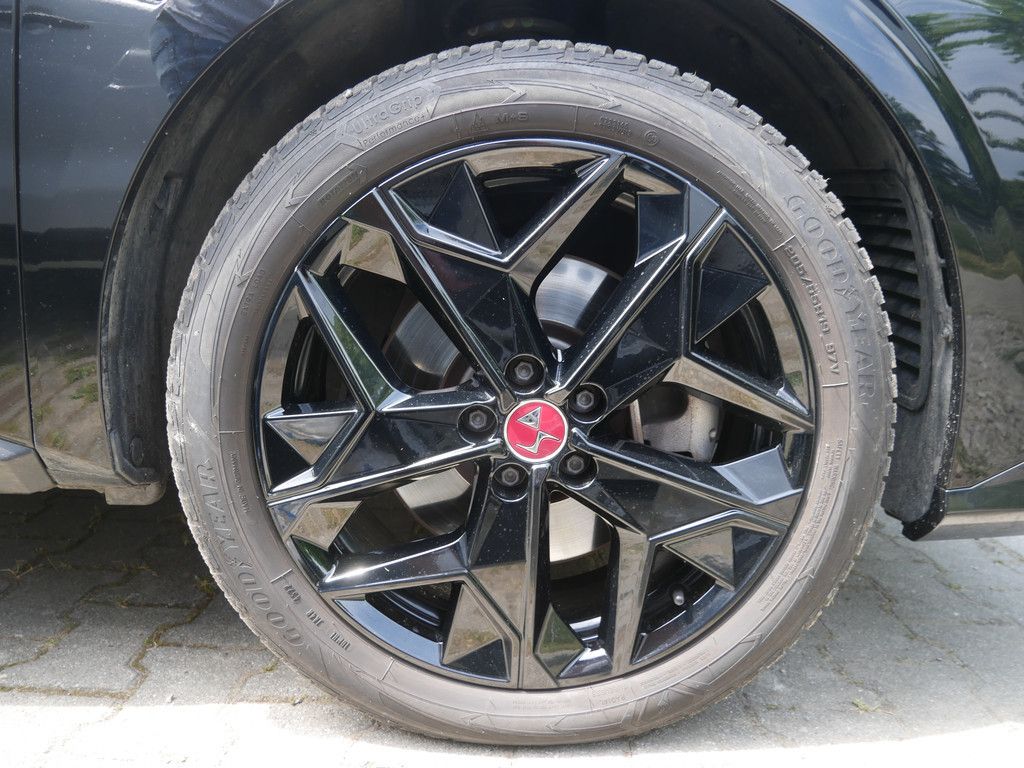 DS Automobiles DS 4 E-TENSE 225 Performance Line + MATRIX-LED