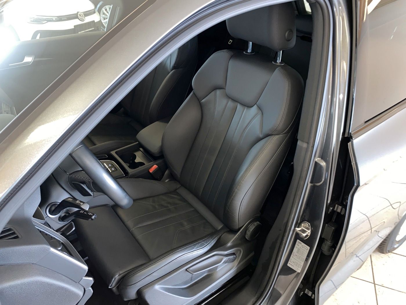 Audi Q5 S line 40 TDI q - Samsaru's Car Outlet