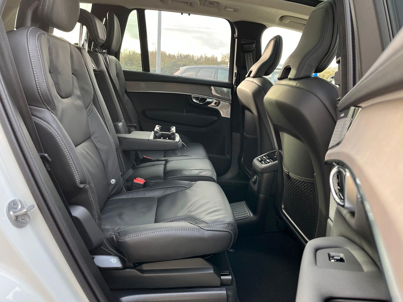 Volvo XC90 T8 AWD Geartr. ULTRA DARK - sofort lief. -