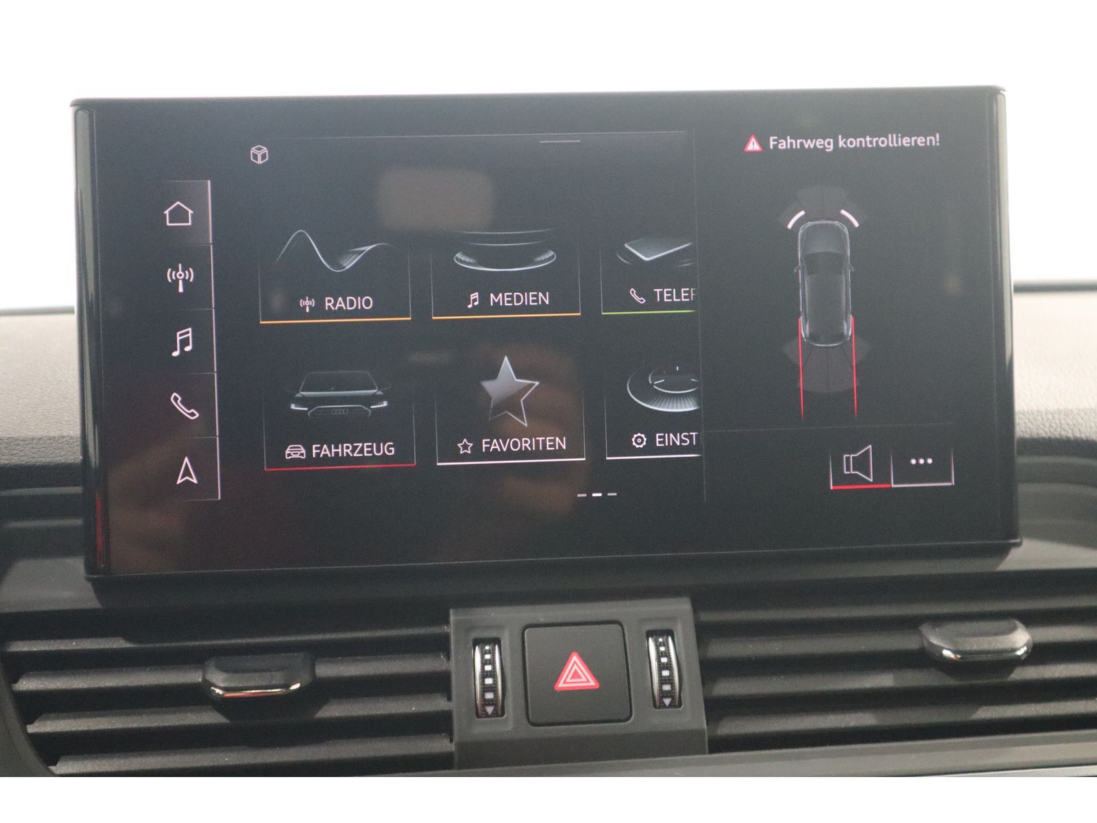 Audi Q5 40 TDI quattro S line - Samsaru's Car Outlet