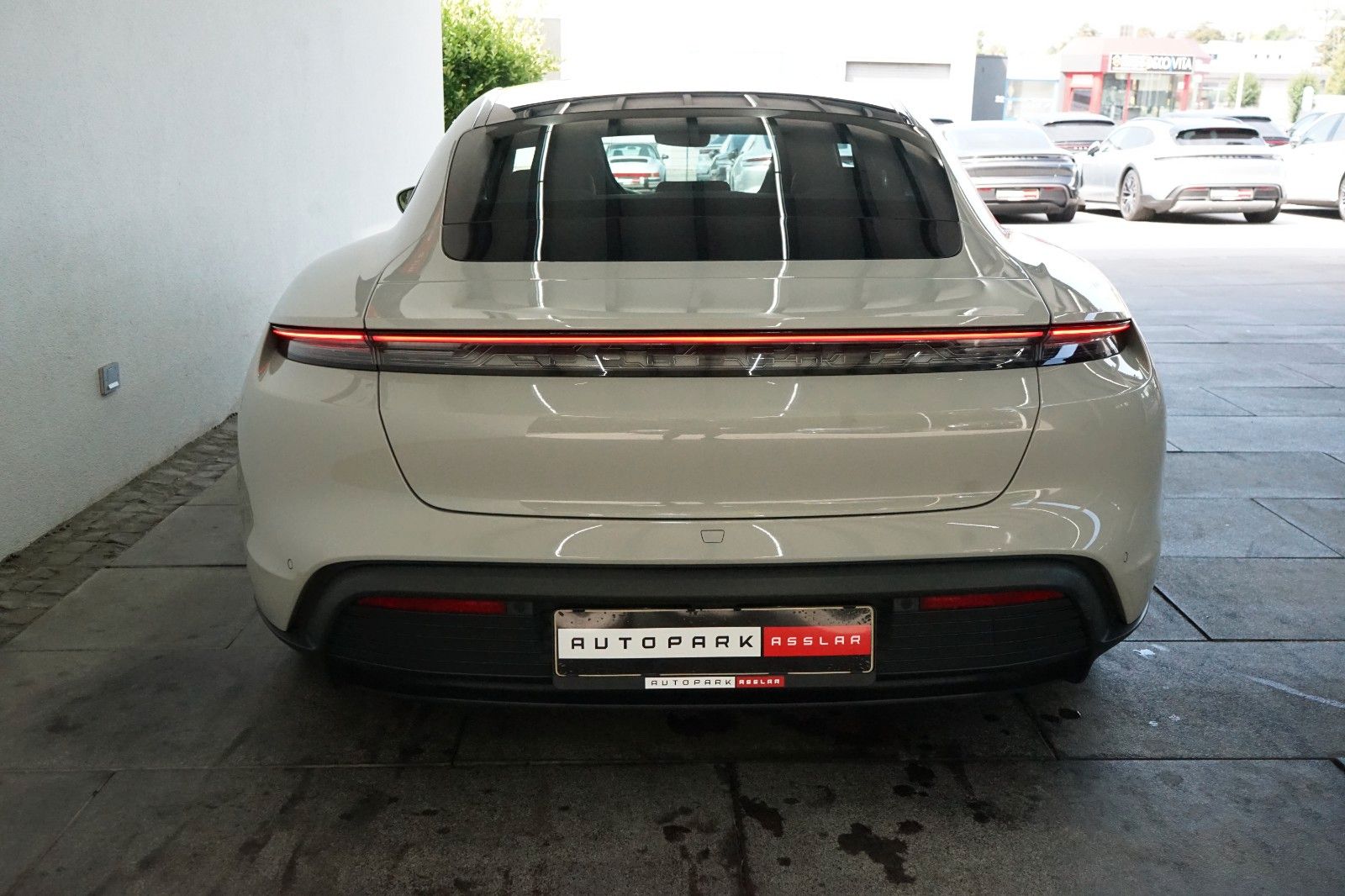 Porsche Taycan 4 S*KREIDE/PANO/CHRONO/3xDISPLAY/MEGA !!