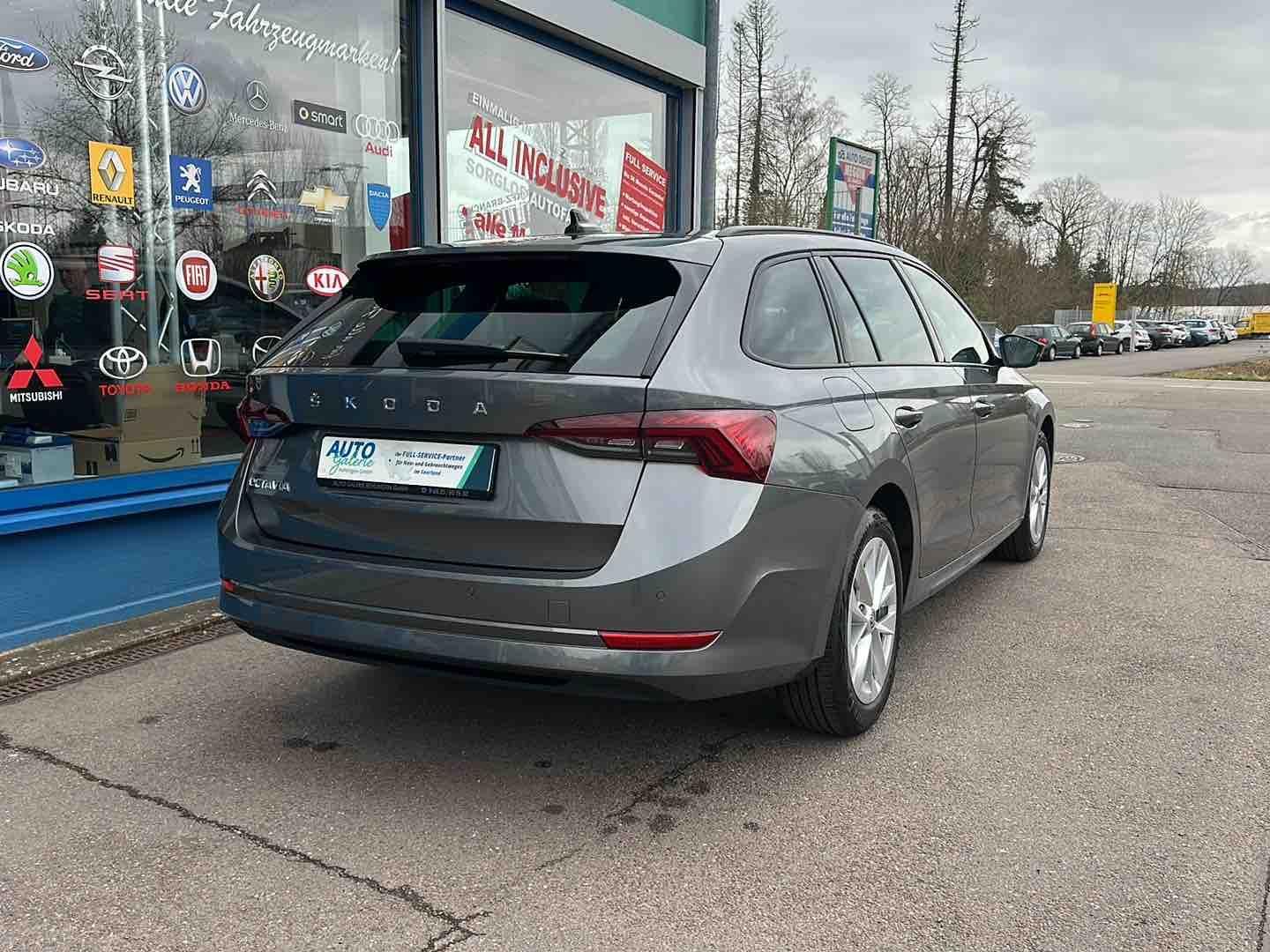 Skoda Octavia 1.5 16V TSI ACT - Samsaru's Car Outlet