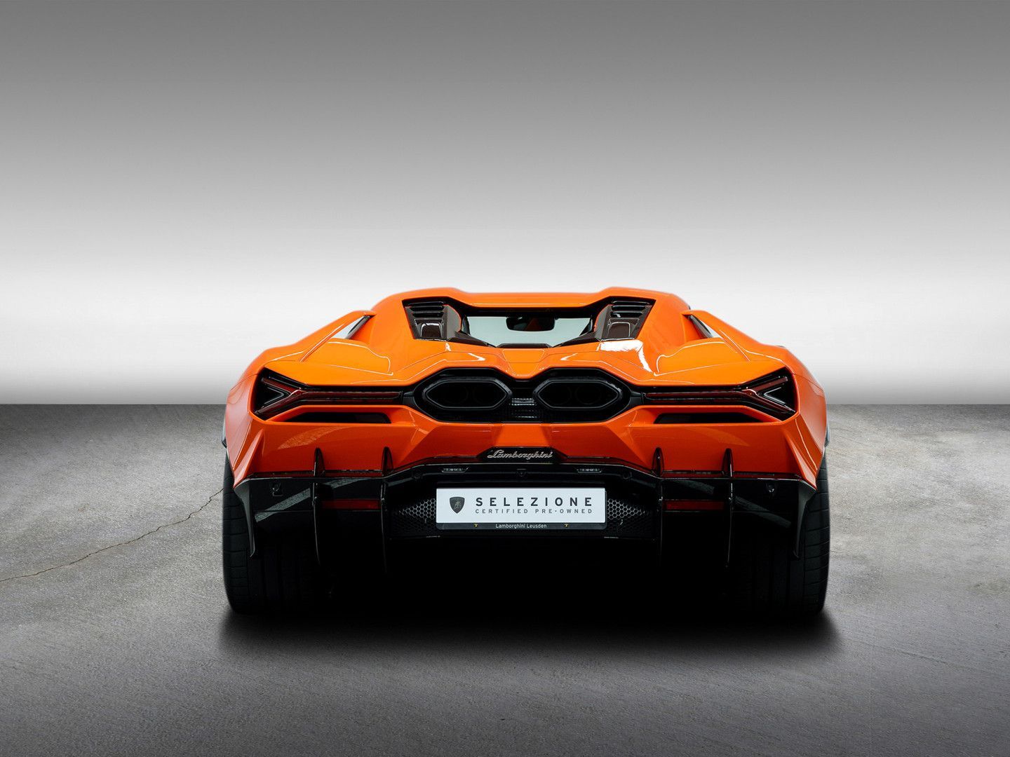 Lamborghini Revuelto - Samsaru's Car Outlet