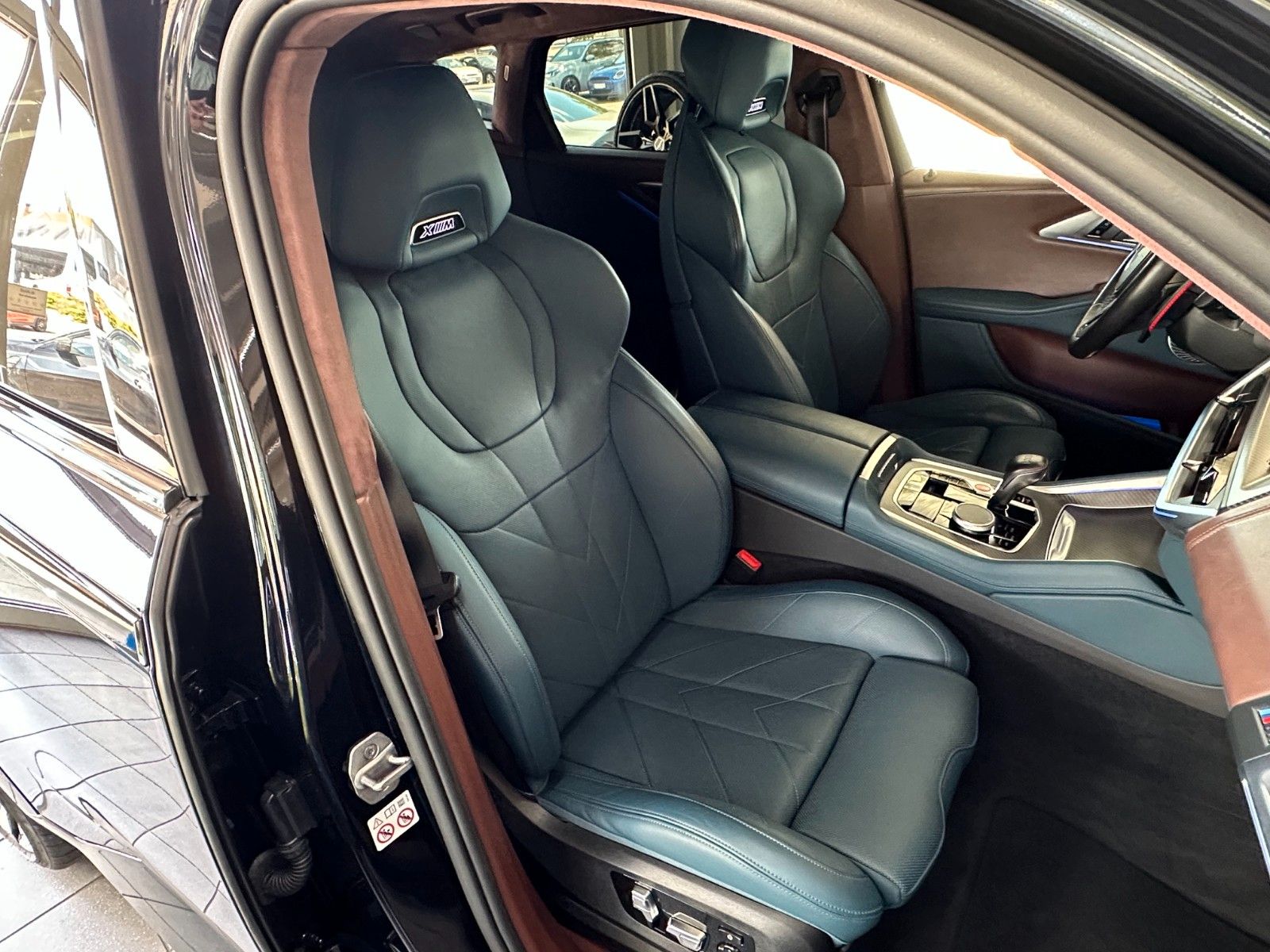 BMW XM 4.4 +Bowers/Wilkens +AHK +Multifunkt.sitze