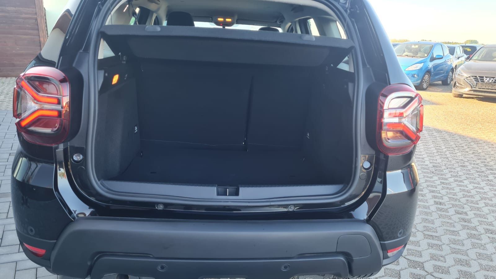 Dacia Duster II Expression - Samsaru's Car Outlet