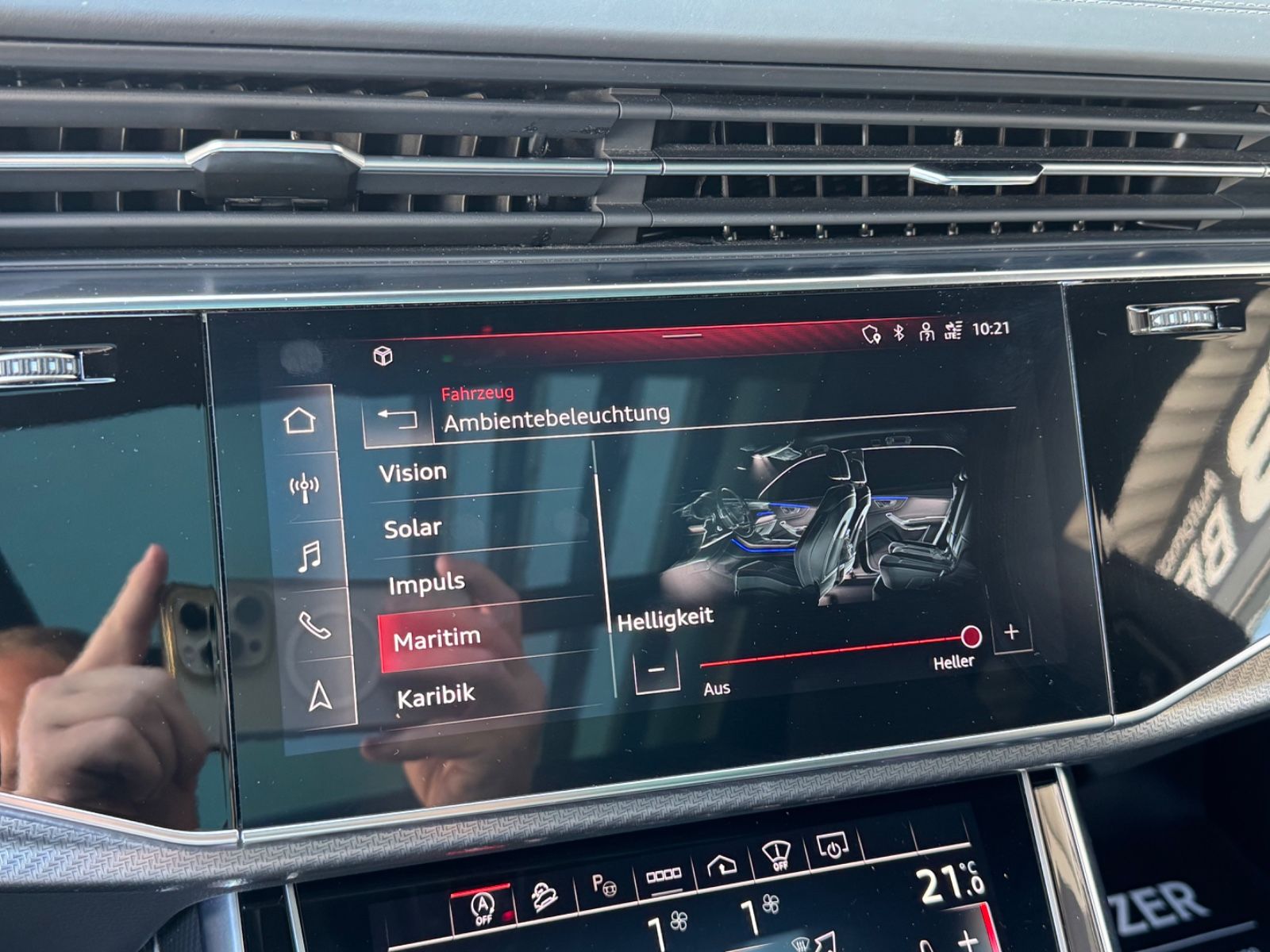 Audi RSQ8/HD-Matrix/PANO/AHK/23"/StdHeiz/BLACK/360°/