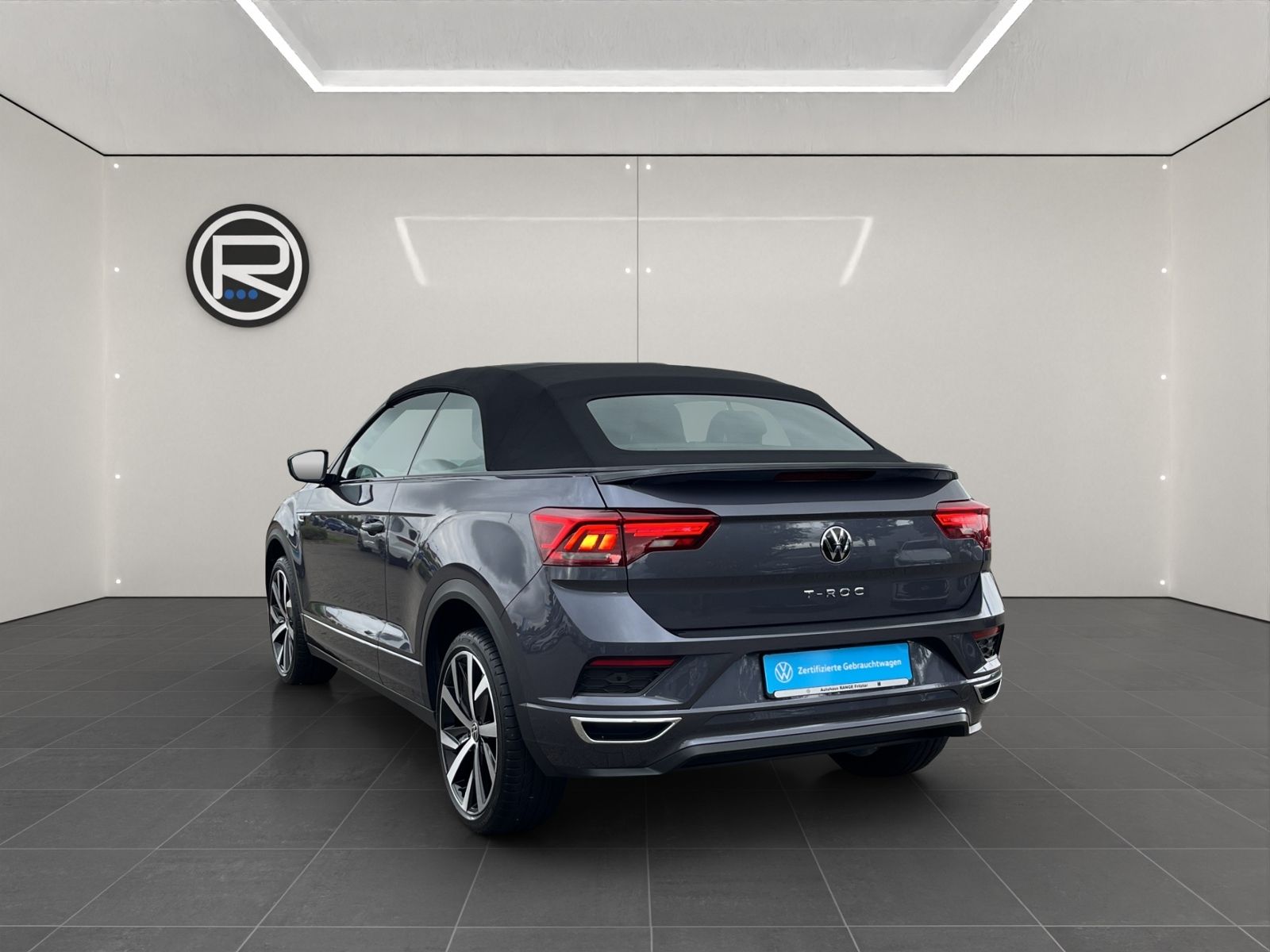 Volkswagen T-Roc R-Line - Samsaru's Car Outlet