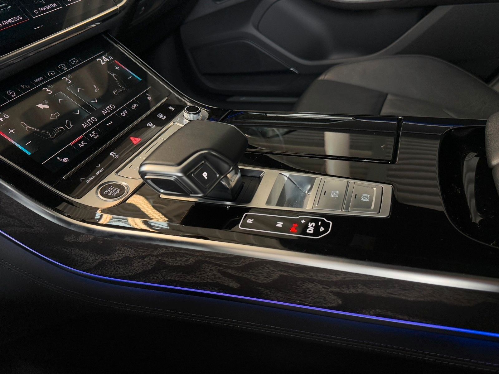 Audi A8 55 TFSI quattro S-Line - Samsaru's Car Outlet