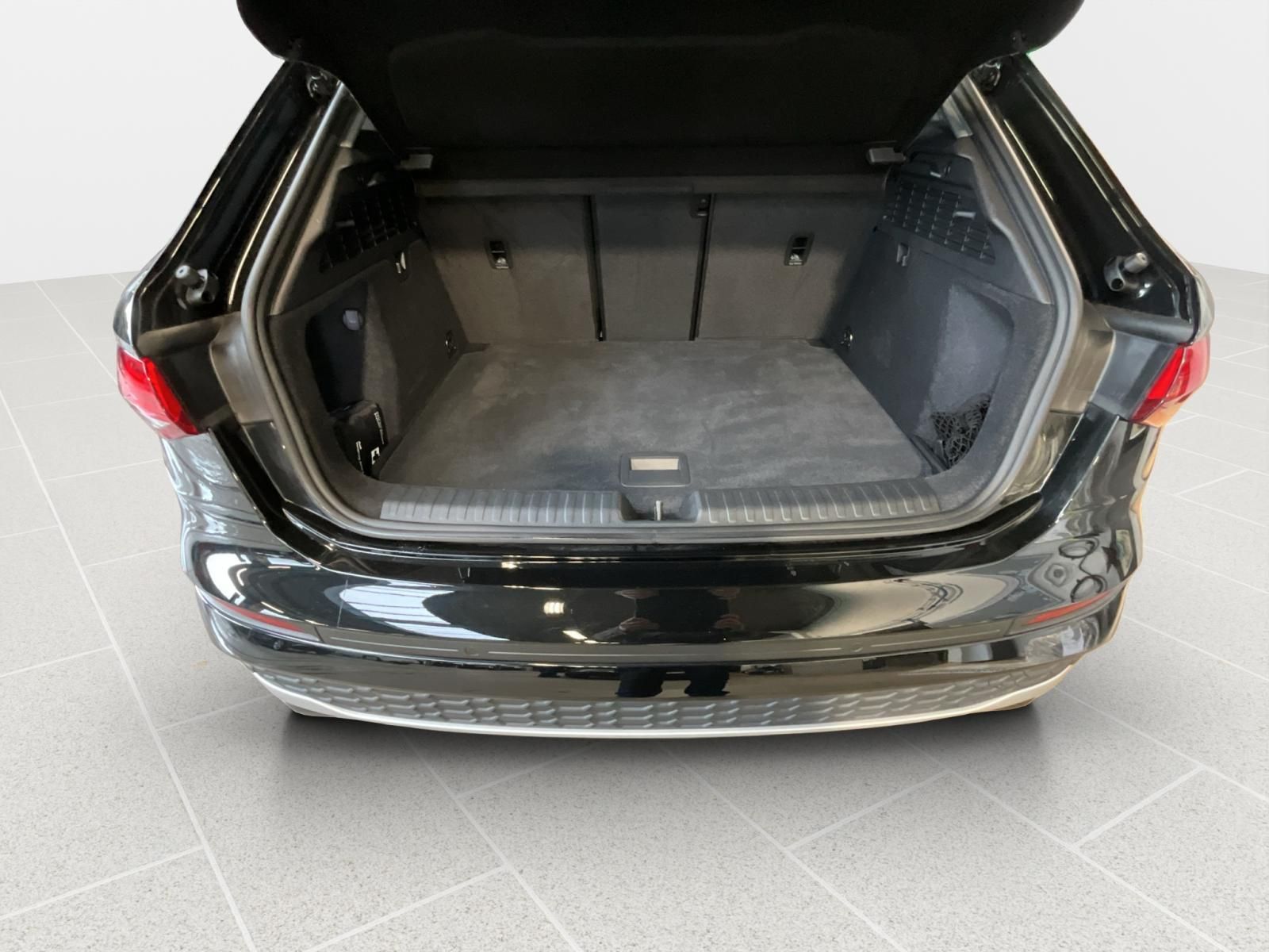 Audi A3 advanced+S-Tronic+30TFSI