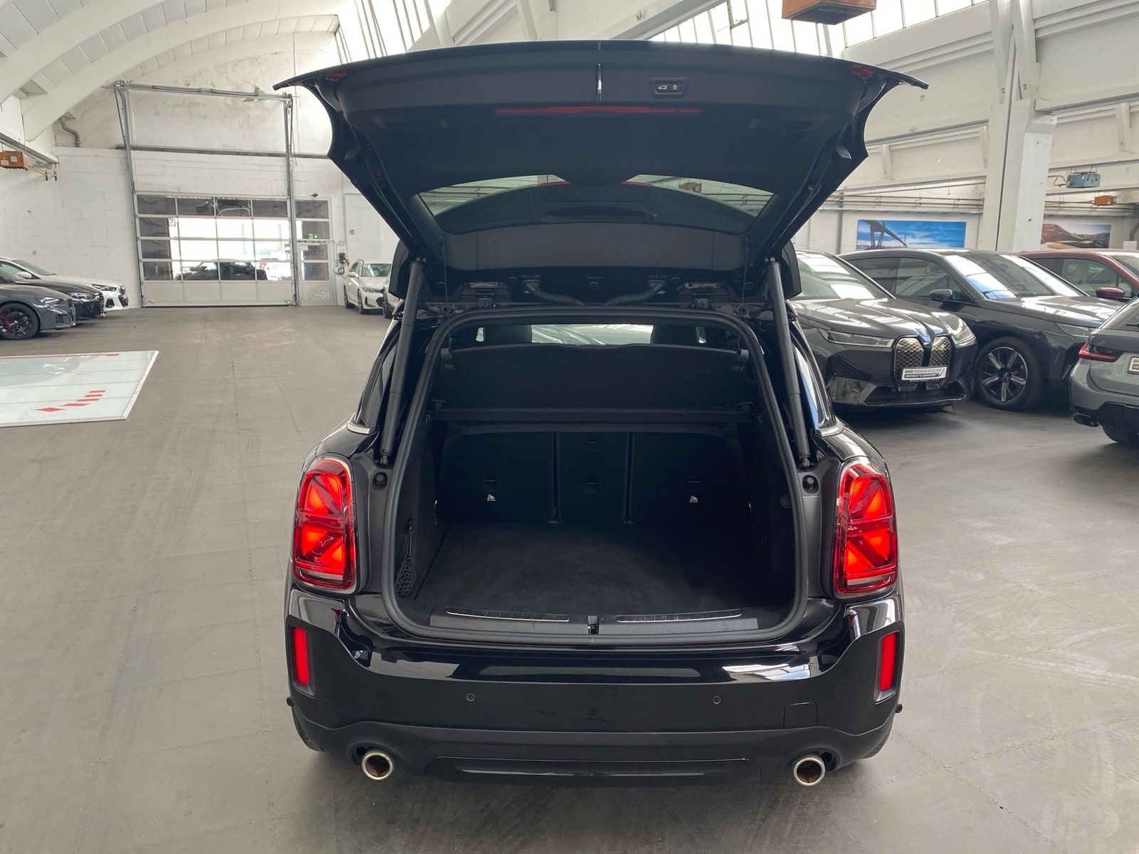 MINI Cooper S Countryman - Samsaru's Car Outlet