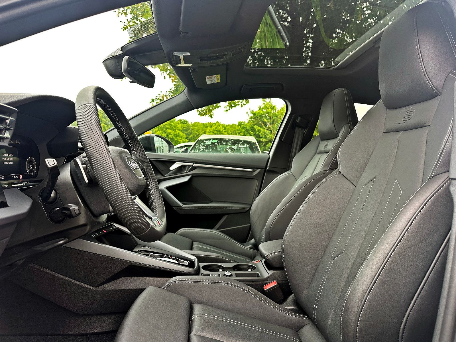 Audi A3 Sportback 45TFSIe S LINE BLACK PANO KAMRA VC+