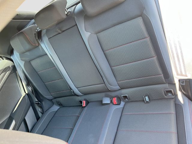 Volkswagen T-Roc 1.5 TSI DSG Sport - Samsaru's Car Outlet