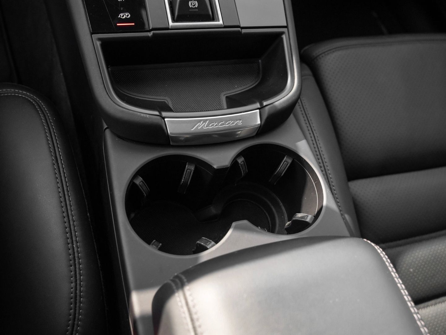 Porsche Macan GTS 21-Zoll AHK BOSE Pano Luft 18-Wege
