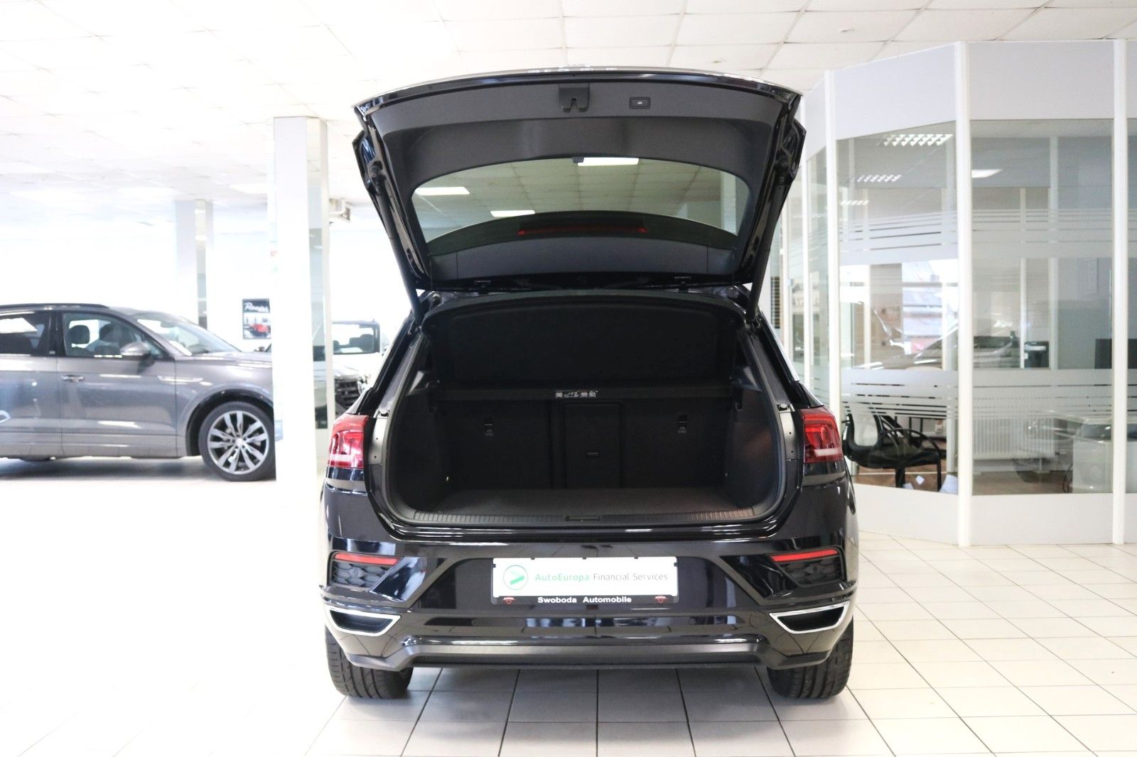 Volkswagen T-Roc Sport 4M R-Line - Samsaru's Car Outlet