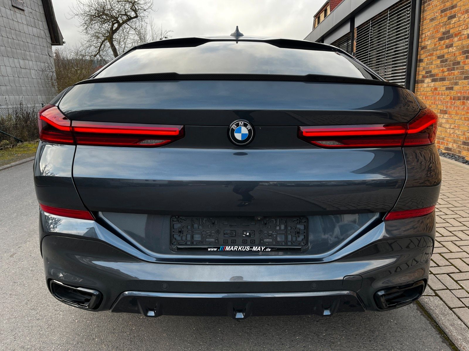 BMW X6 M50i AHK Leder Laser HUD DAProf Standhz
