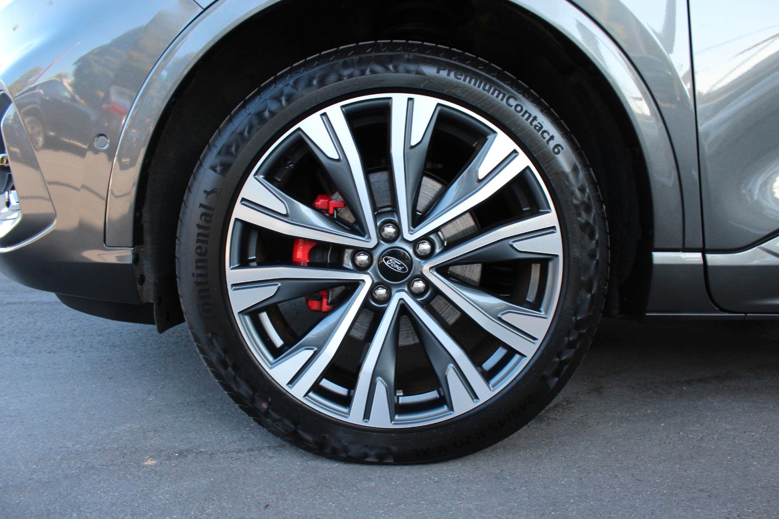 Ford Kuga ST-Line X Plug-In Hybrid - Samsaru's Car Outlet