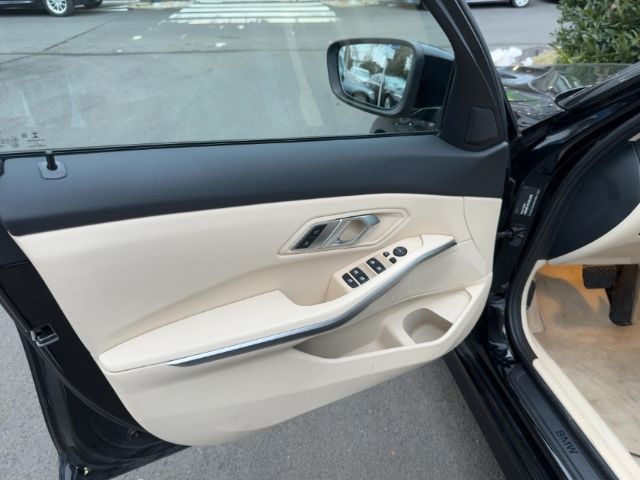 BMW 320 i xDrive Limo Sportsitze GSD HiFi LED SSV