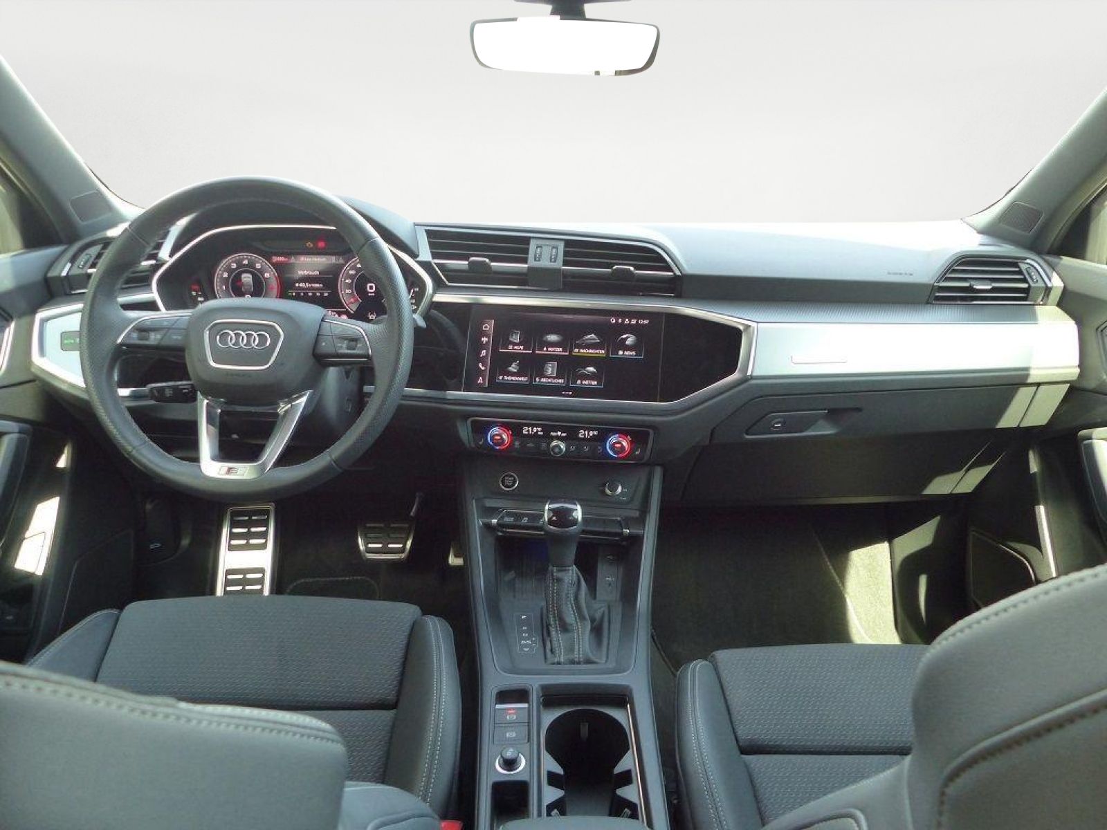 Audi Q3 Sportback 40 TFSI quattro S-tronic S line - Samsaru's Car Outlet