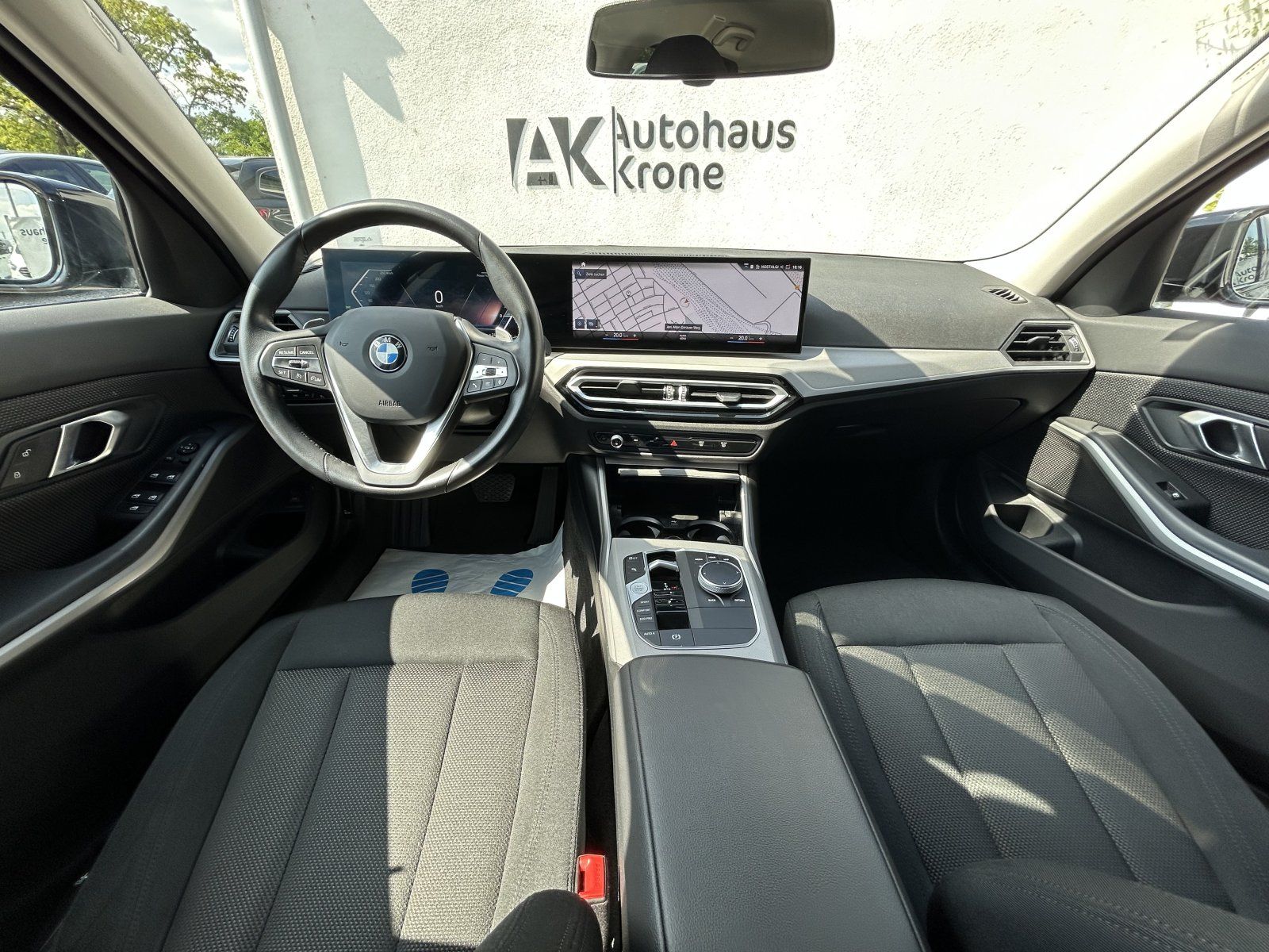 BMW 320 d xDrive - Samsaru's Car Outlet
