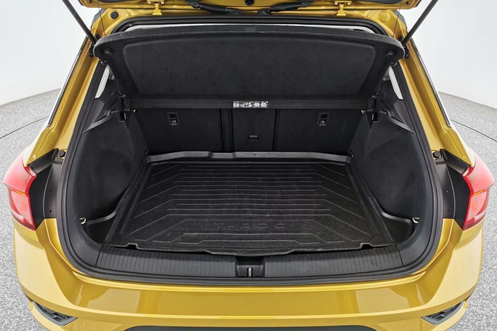 Volkswagen T-Roc 1.5 TSI DSG - Samsaru's Car Outlet