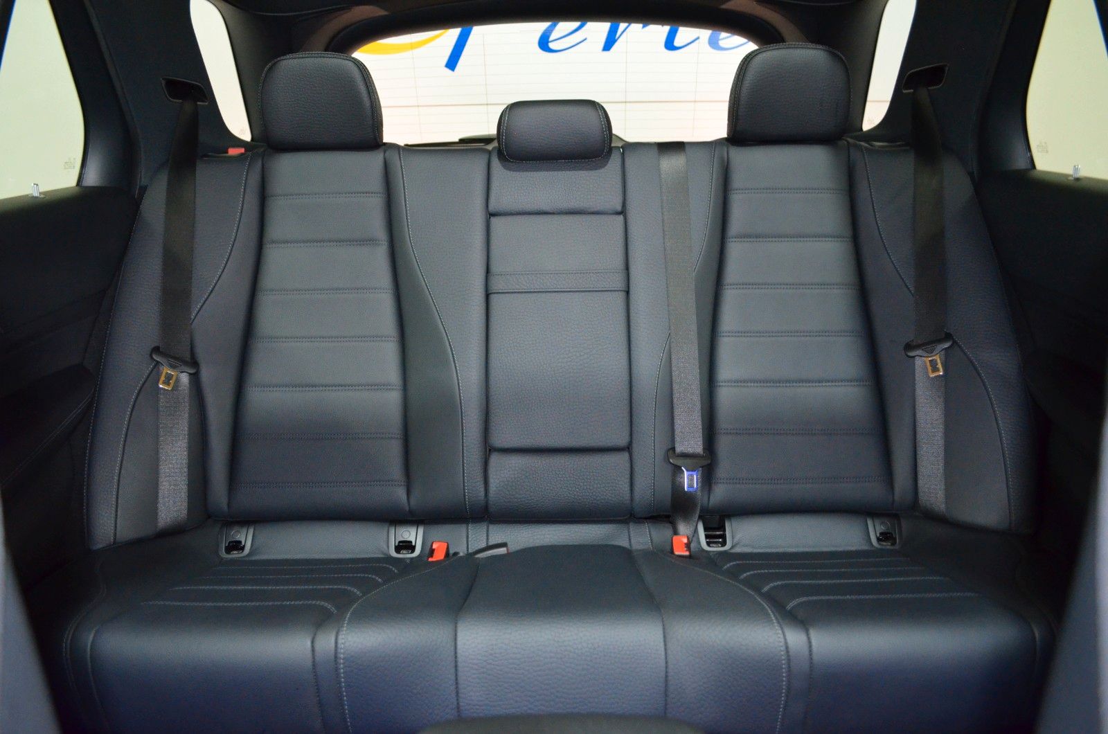 Mercedes-Benz GLE 350 DE 4M AMG-LINE"PANO"DTR+"MASSAGE"SOUND"