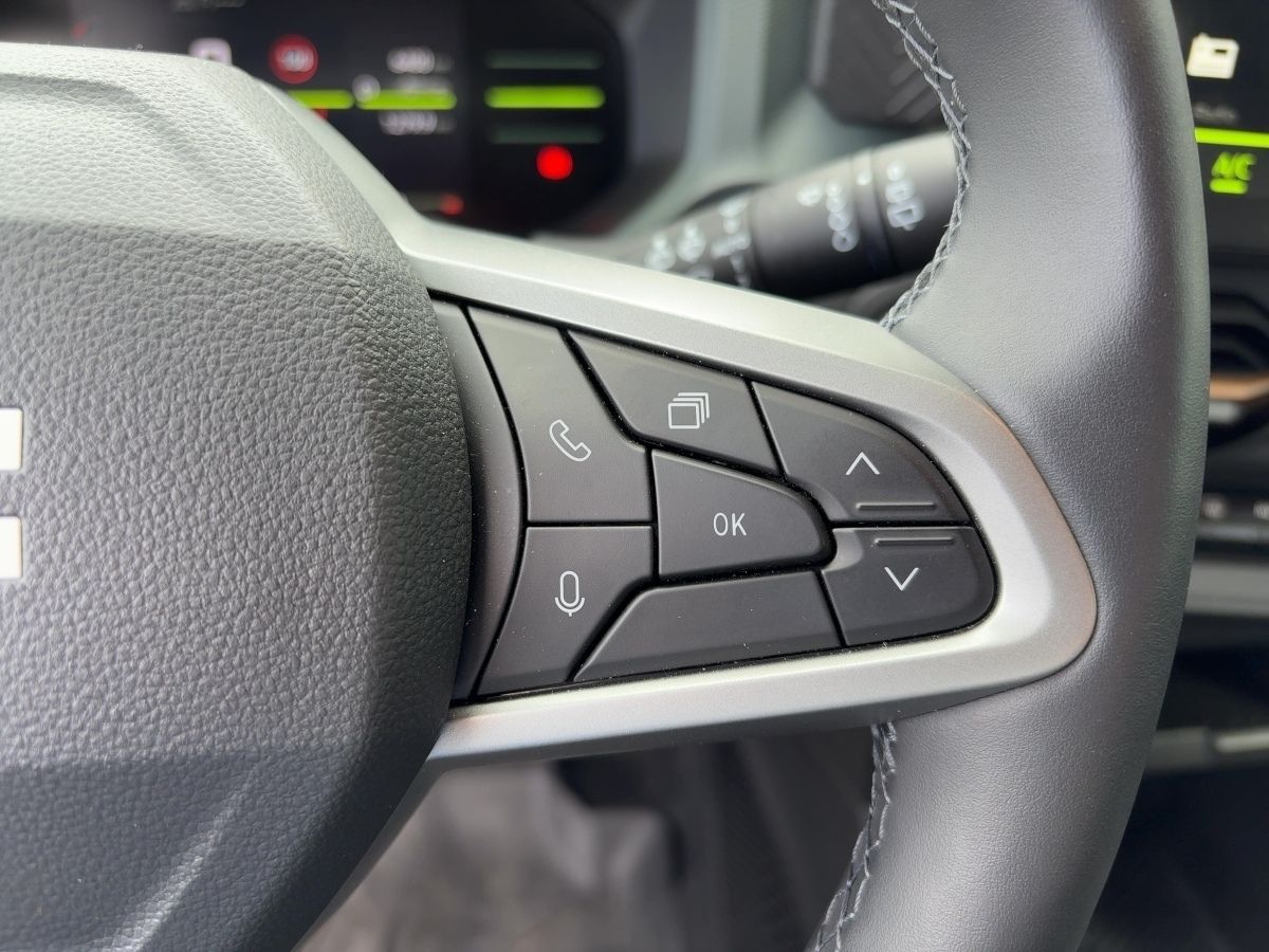 Dacia Duster 1.2 TCe 130 Extreme - Samsaru's Car Outlet