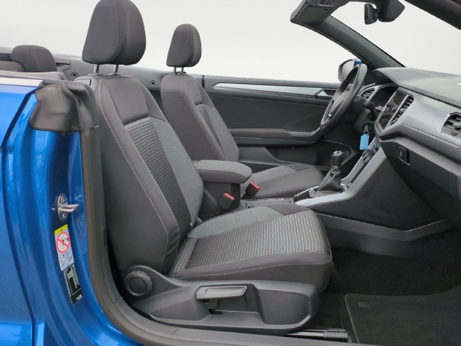 Volkswagen T-Roc ACTIVE 1.0TSI - Samsaru's Car Outlet