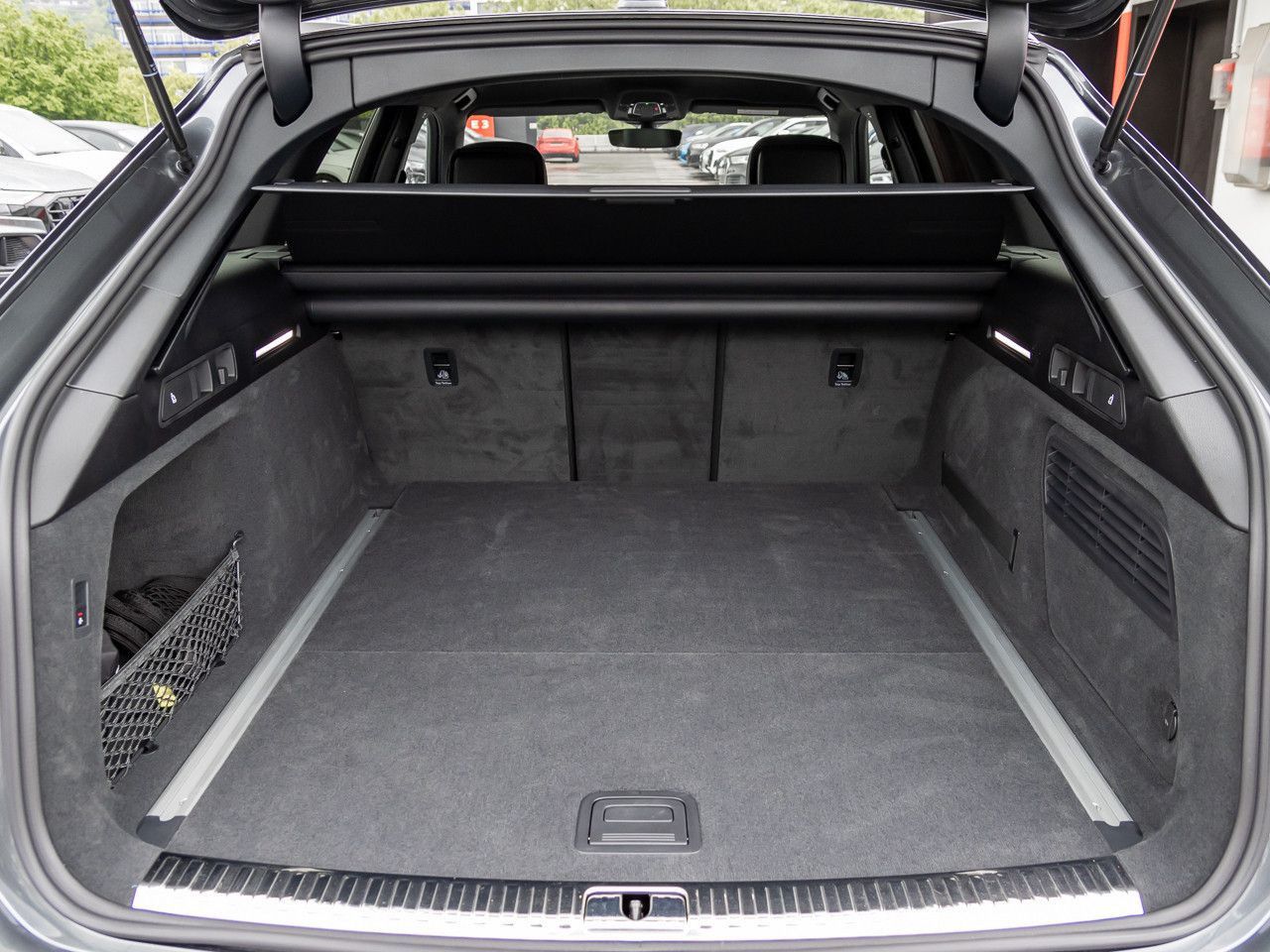 Audi A6 Avant S line 45 TFSI quattro S tronic ACC HUD