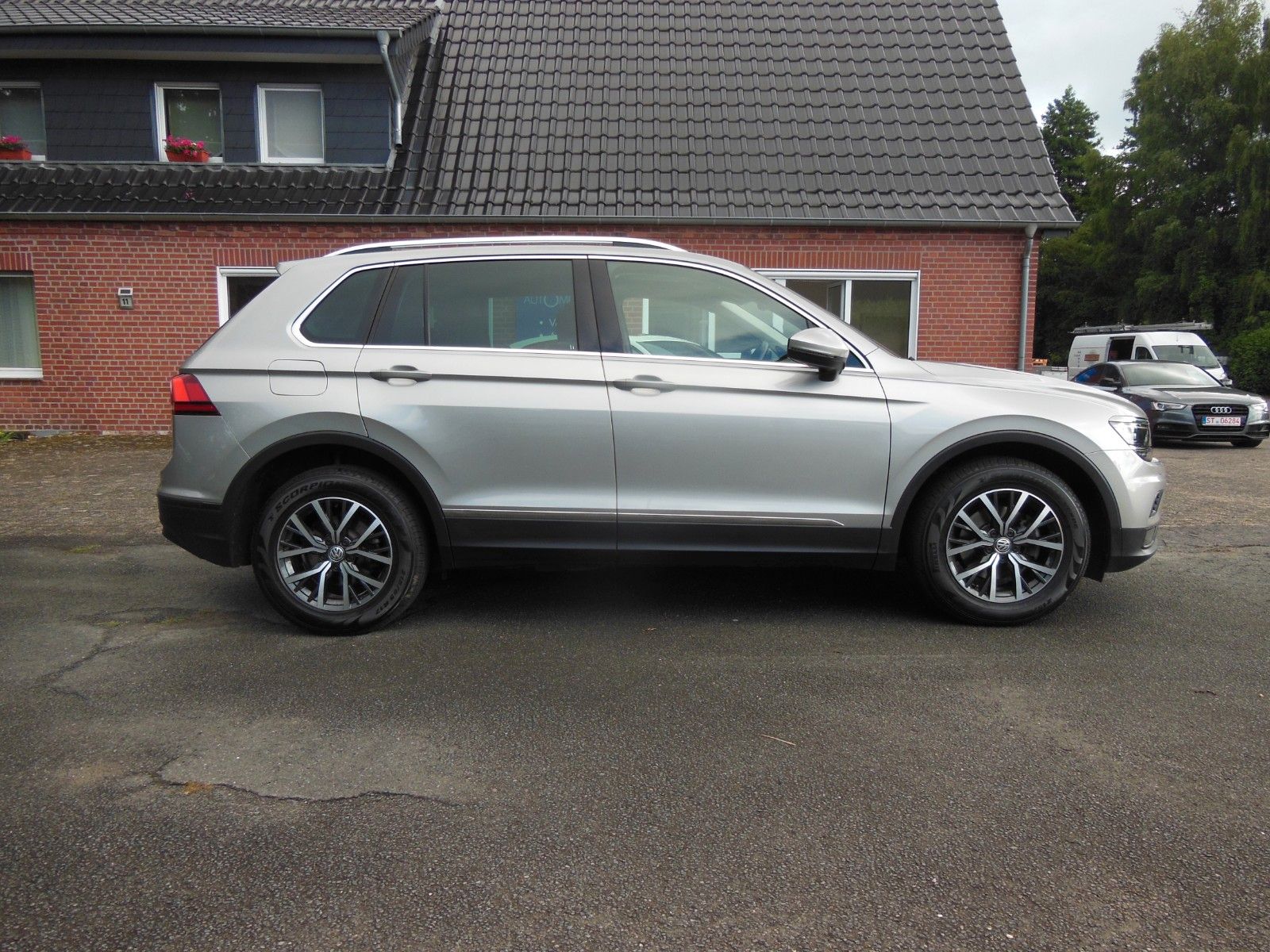 Volkswagen Tiguan Comfortline 1.5 TSI - Samsaru's Car Outlet