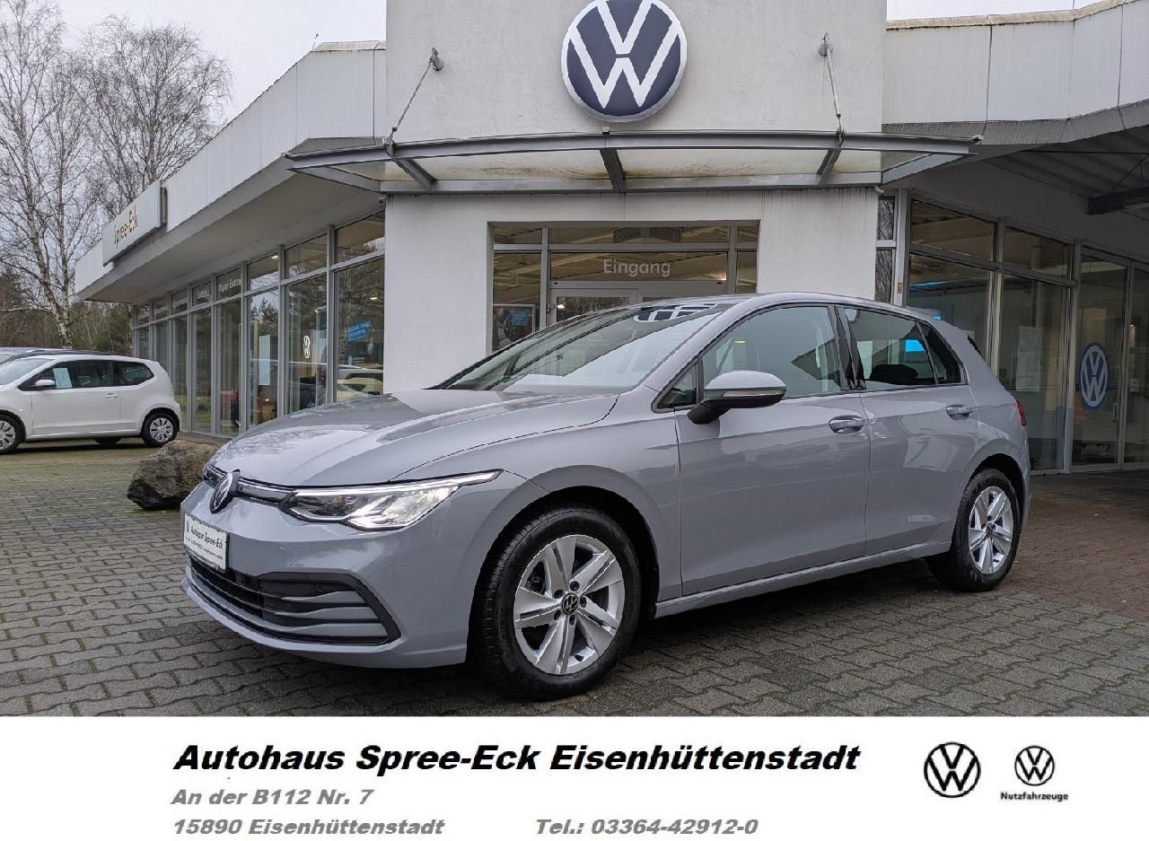 Volkswagen Golf VIII 2.0 TDI DSG Life - Samsaru's Car Outlet