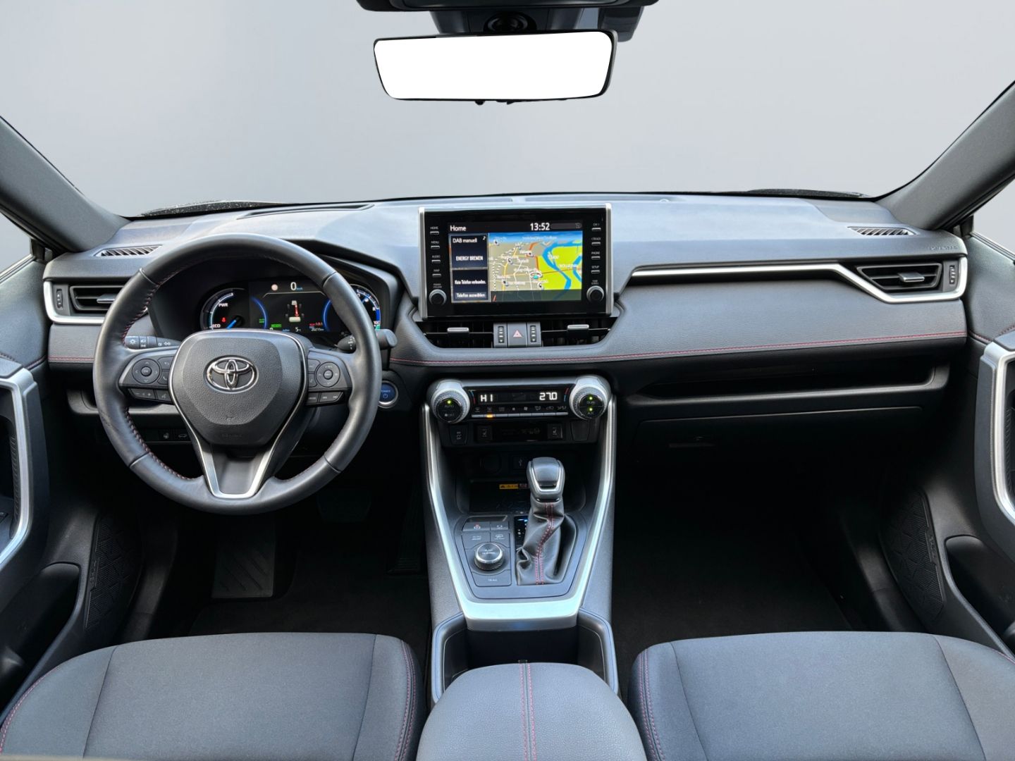 Toyota RAV 4 Plug-in-Hybrid 4x4 - Samsaru's Car Outlet