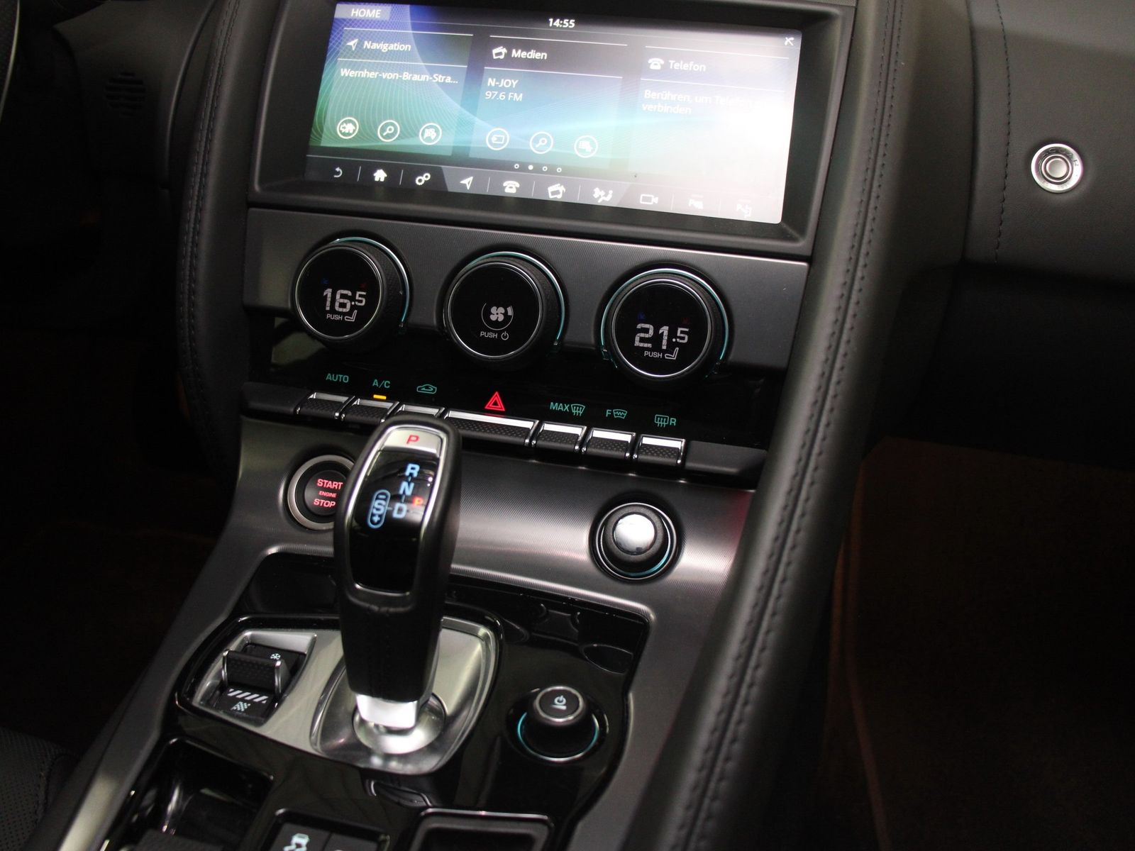 Jaguar F-Type Coupe P575 AWD Aut. R75 DAB LED RFK PDC