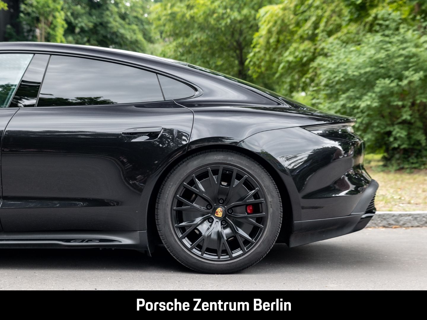 Porsche Taycan GTS BOSE Rückfahrkamera Panoramadach LED