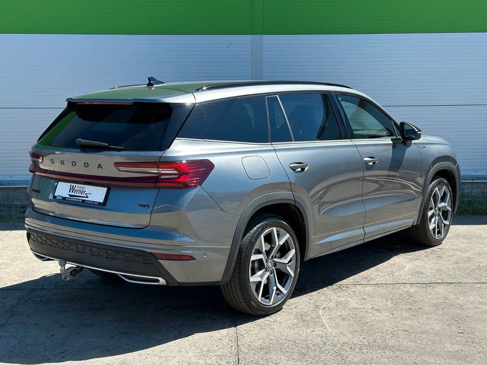 Skoda 193PS 4x4 Sportline 7-Sitze DCC+ eHK LM20"AHK