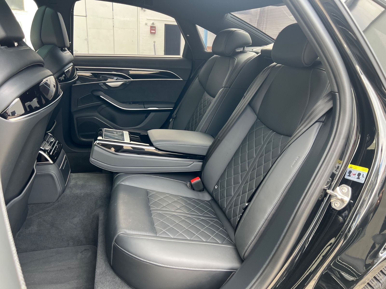 Audi A8 60 TFSI e quattro S line,Matrix,Pano.HUD. TV