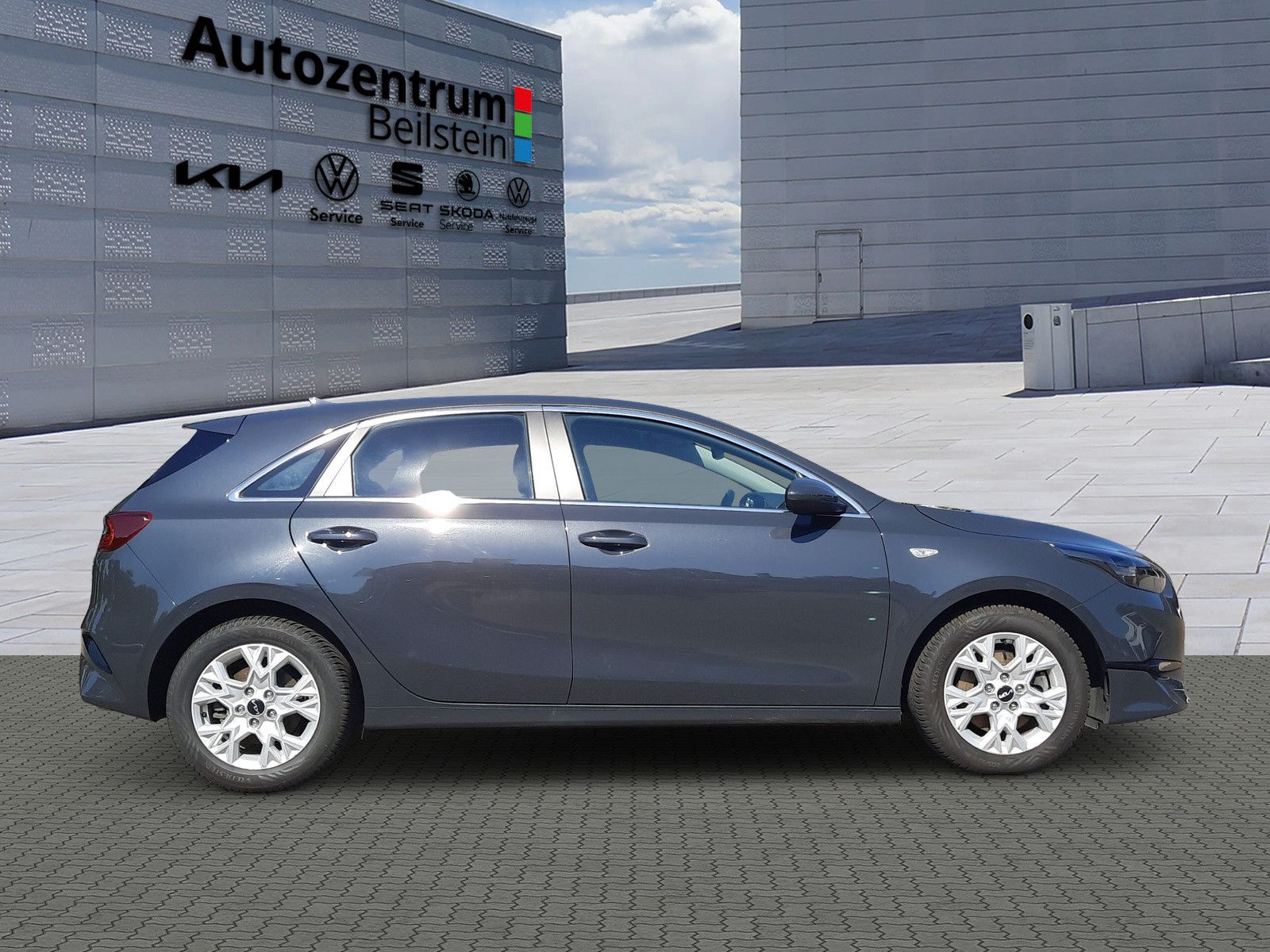 Kia Ceed 1.5 T-GDI Vision - Samsaru's Car Outlet