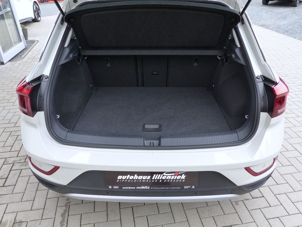 Volkswagen T-Roc 1.0 TSI Life - Samsaru's Car Outlet