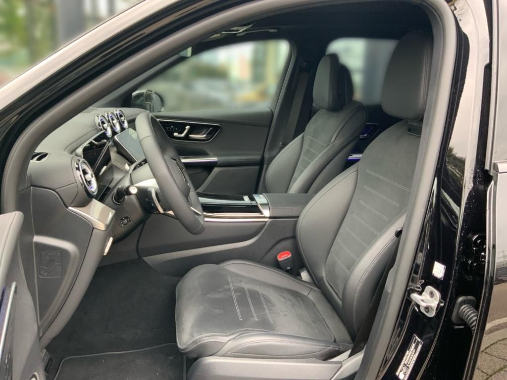 Mercedes-Benz GLC 300 4M AMG+AMBIENTE+DISTRO+MEMORY+NIGHTP.