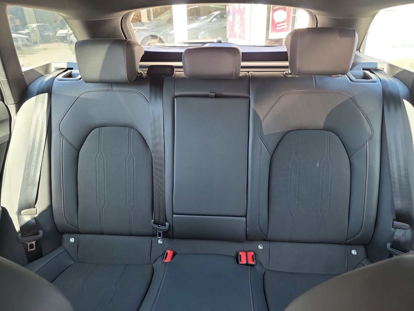 Cupra Leon Sportstourer 1.5 eTSI - Samsaru's Car Outlet