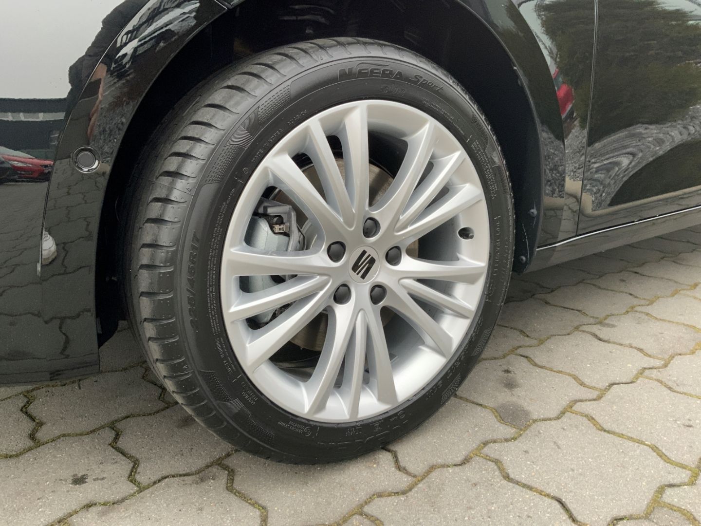 Seat Leon SP Style 2.0TDI DSG+LED+AHK+ Navi+Sitzhzg