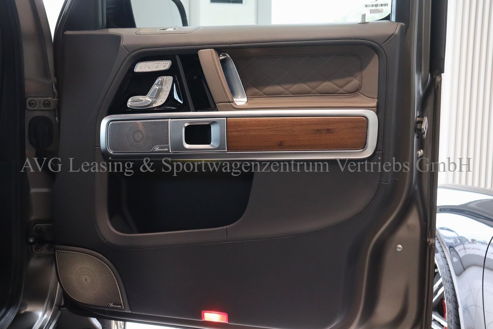 Mercedes-Benz G63 AMG - Samsaru's Car Outlet