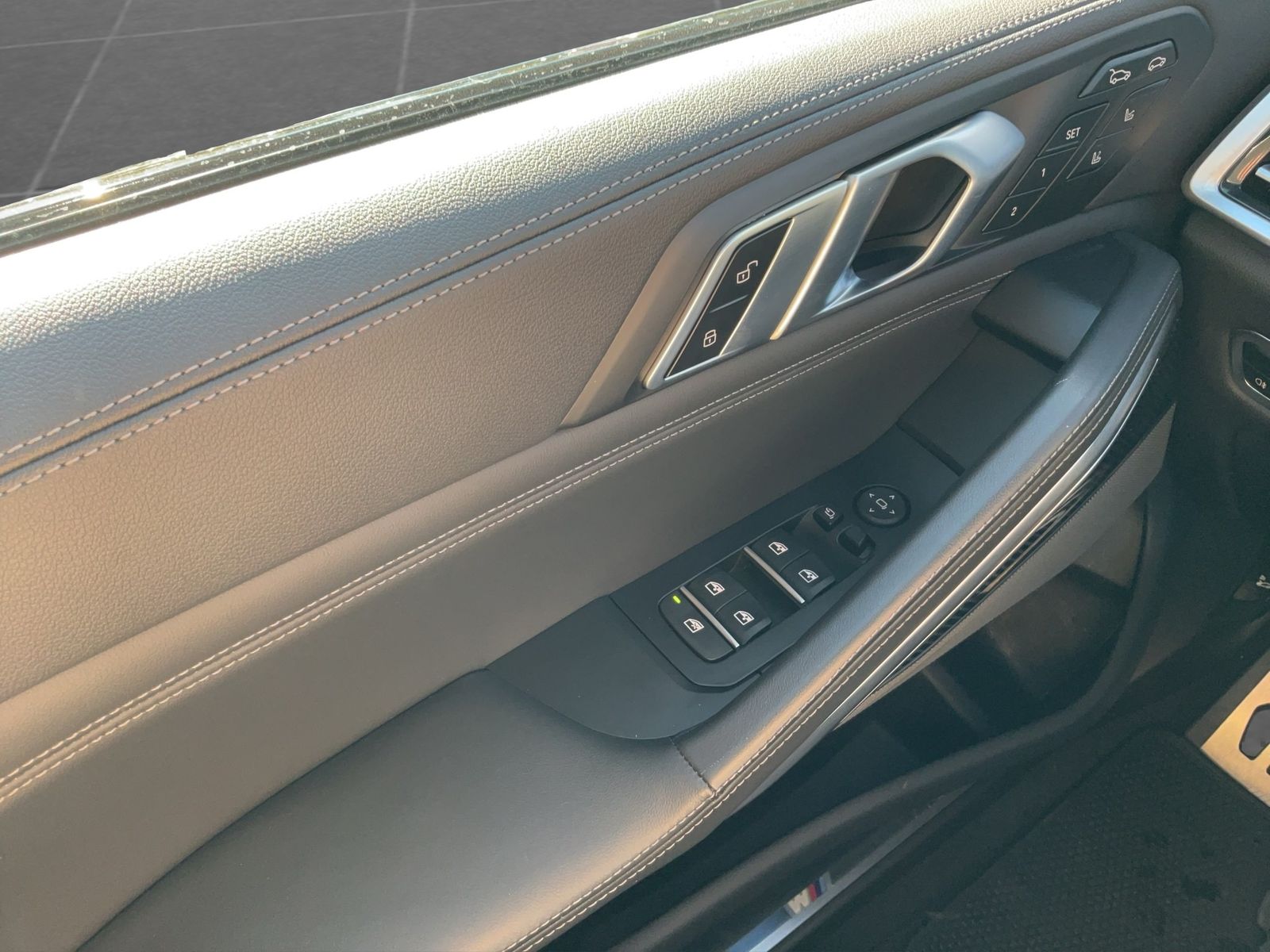 BMW X6 xDrive40d M SPORT LASER AHK PANO HUD 360°KAME