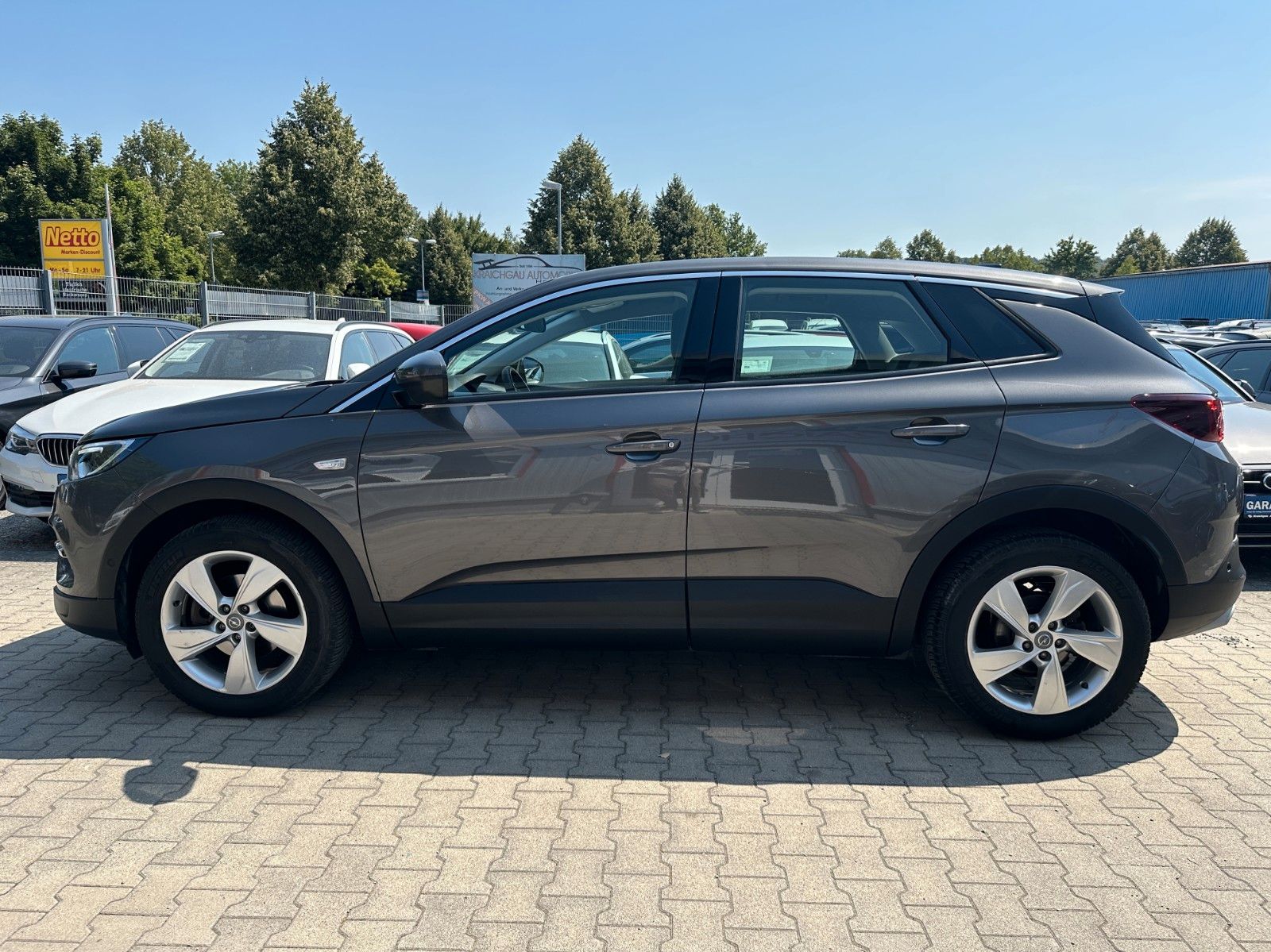 Opel Grandland 1.2 - Samsaru's Car Outlet