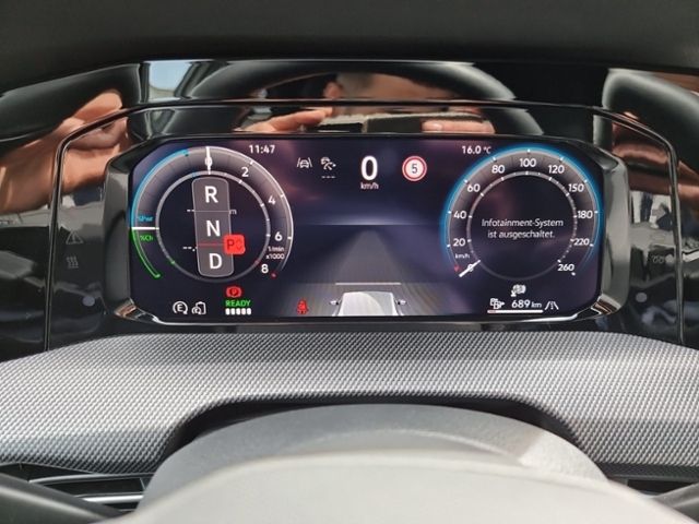 Volkswagen Golf VIII 1.5 eHybrid GTE IQ.LIGHT AHK NAVI KEYL