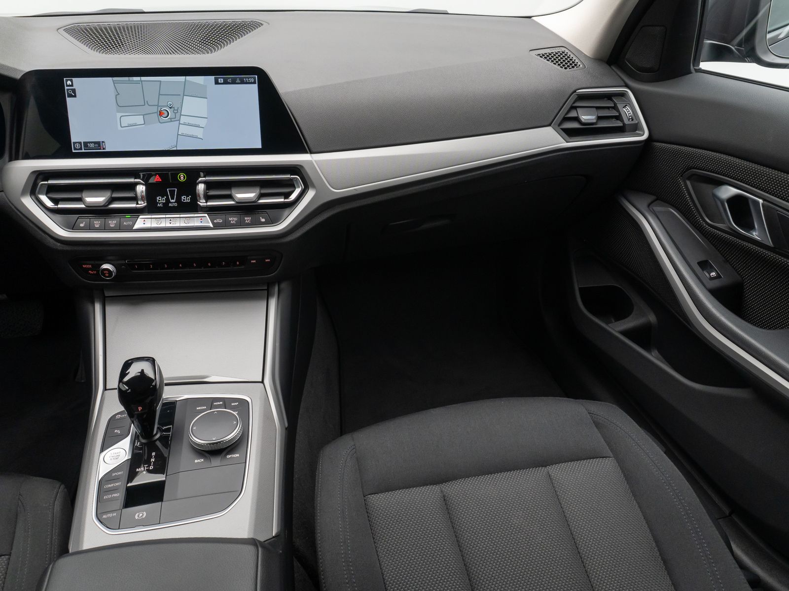 BMW 320d Advantage - Samsaru's Car Outlet