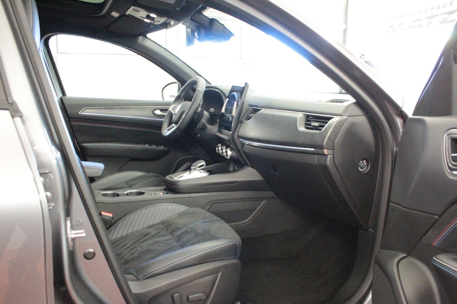 Renault Arkana Mild Hybrid - Samsaru's Car Outlet