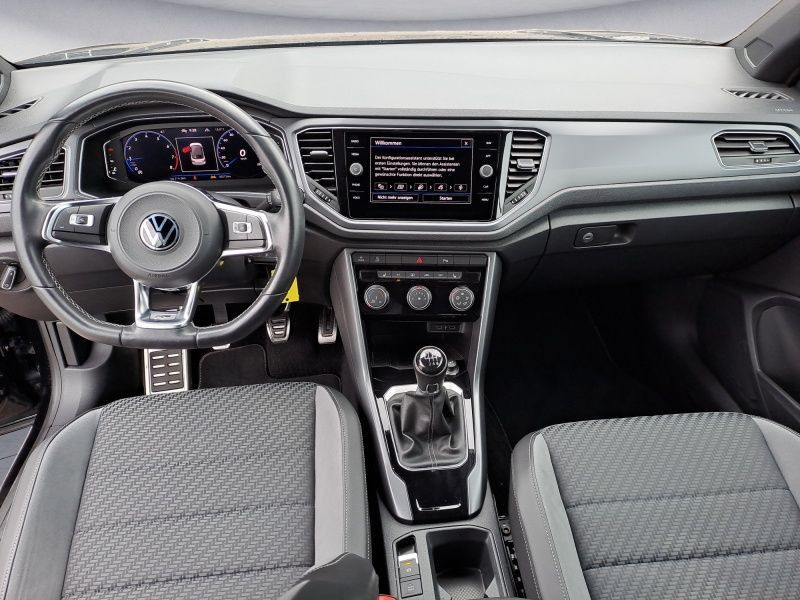Volkswagen T-Roc 1.5 TSI R-Line - Samsaru's Car Outlet