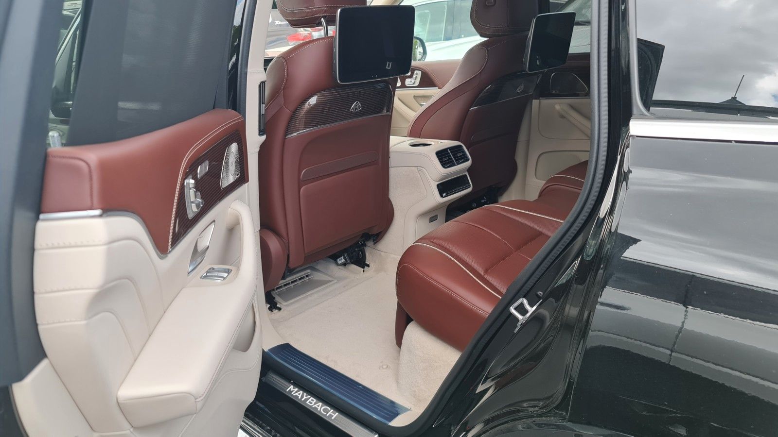 Mercedes-Benz GLS 600 MAYBACH - Samsaru's Car Outlet